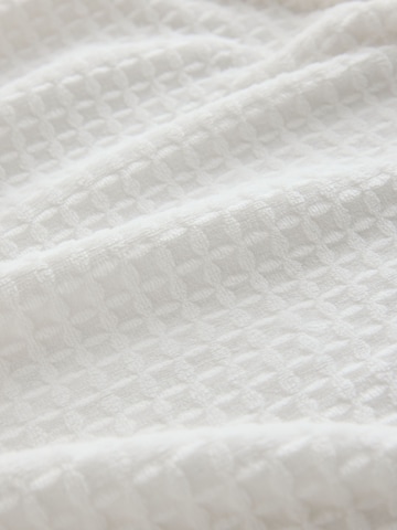 Next Μπουρνούζι κοντό σε λευκό