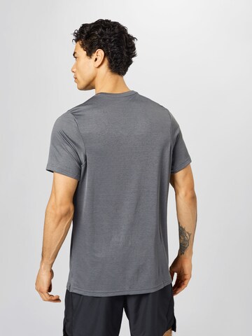 T-Shirt fonctionnel 'Superset' NIKE en gris