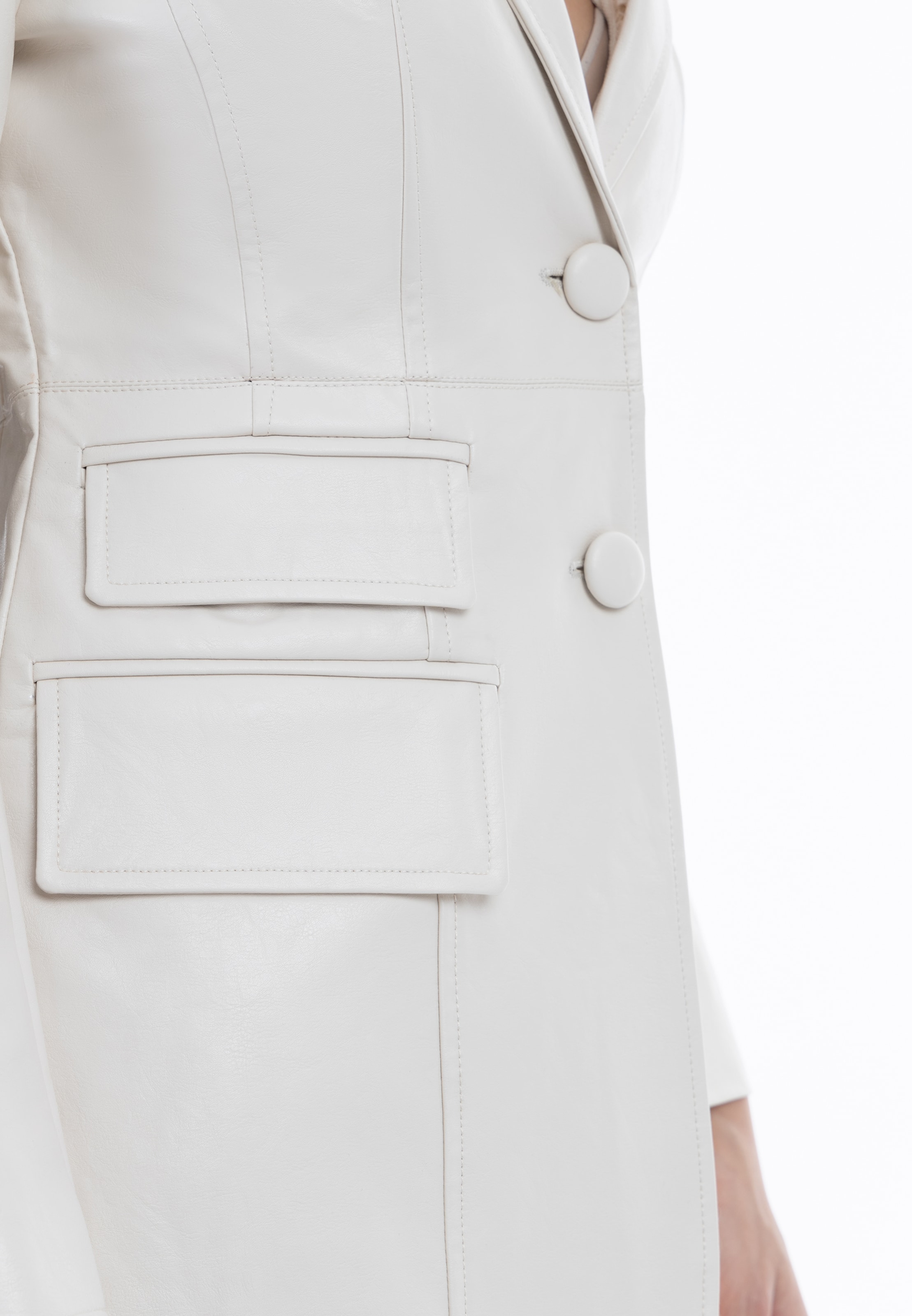 faina - Blazer em bege