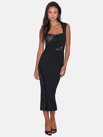 Robe Lipsy en noir : devant