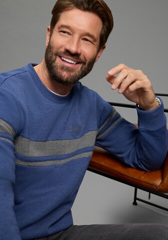 Man's World Sweatshirt in Blue