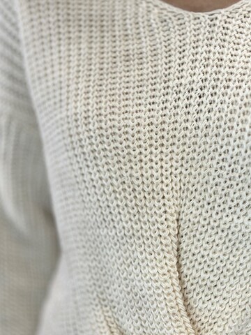 Elara Pullover in Beige
