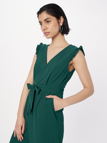 Tuta jumpsuit 'Ines' di ABOUT YOU in verde