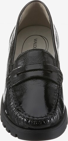 WALDLÄUFER Classic Flats 'Hegli' in Black