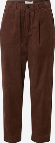 Madewell Pleat-Front Pants in Brown: front