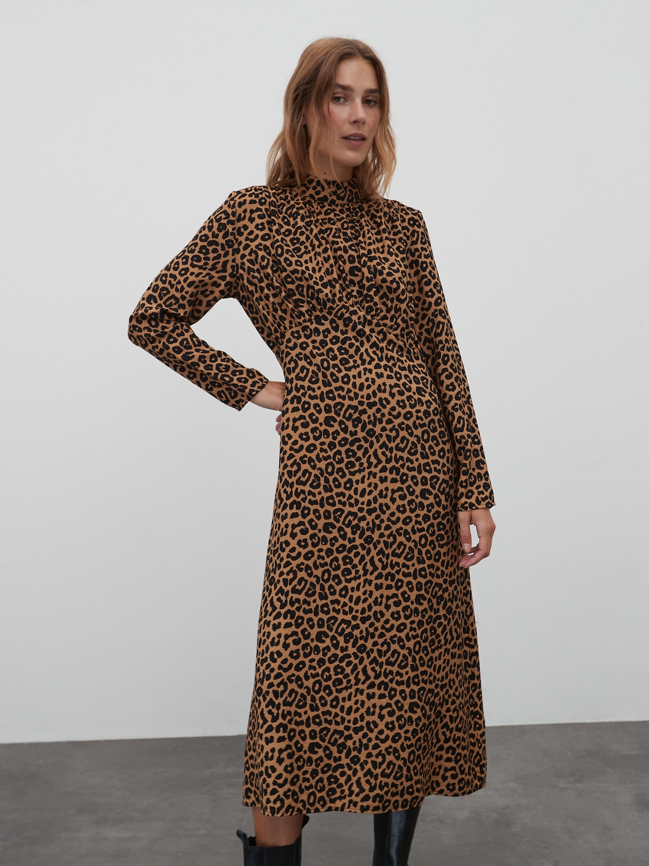 EDITED Produits Robe 'Febe' marron