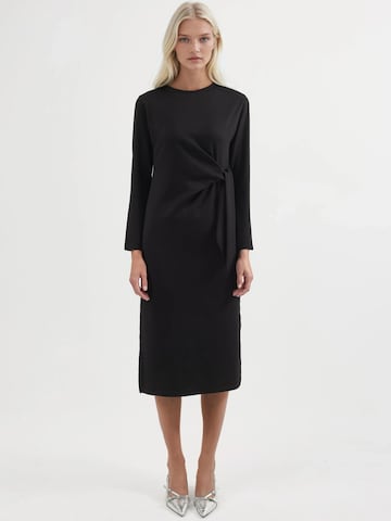 Hiccup Jurk in Zwart: voorkant