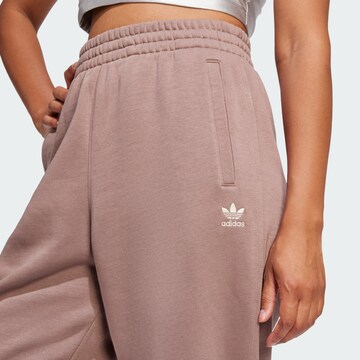 Effilé Pantalon 'Essentials' ADIDAS ORIGINALS en marron