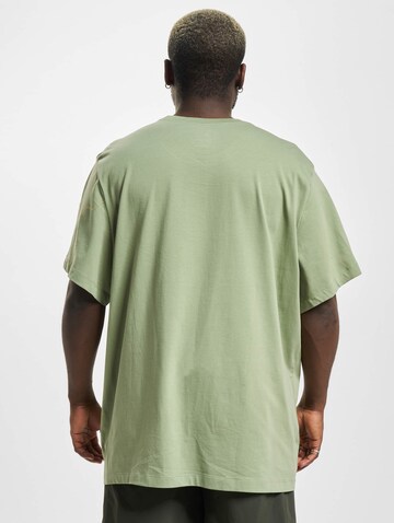 Nike Sportswear Regular Fit Shirt in Grün