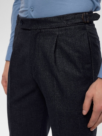 Antioch Slim fit Pleat-front trousers in Blue