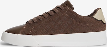 TOMMY HILFIGER Sneakers 'Court' in Brown: front