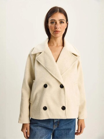 Bianco Lucci Mantel in Beige: Vorderseite