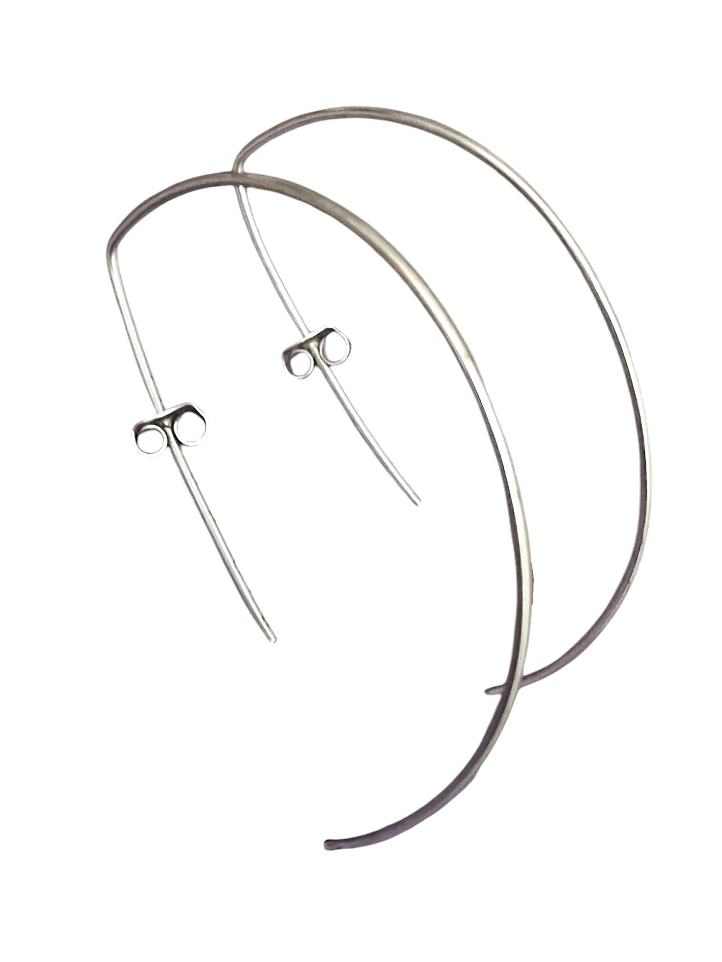 Orecchini 'Original 925 sterling silver hoop earring, unique design.' di Plata Única in argento