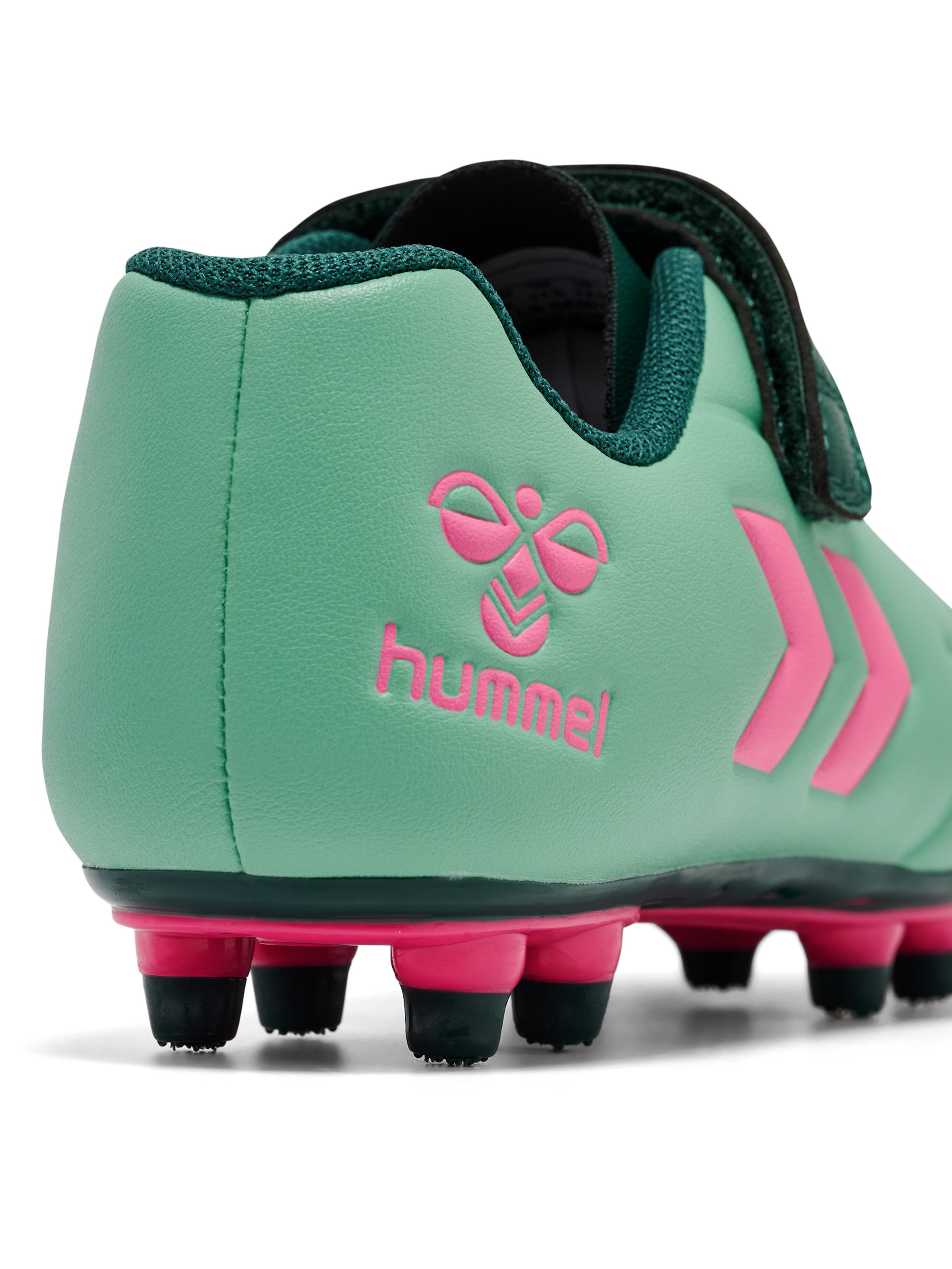 Hummel Athletic Shoes in Green