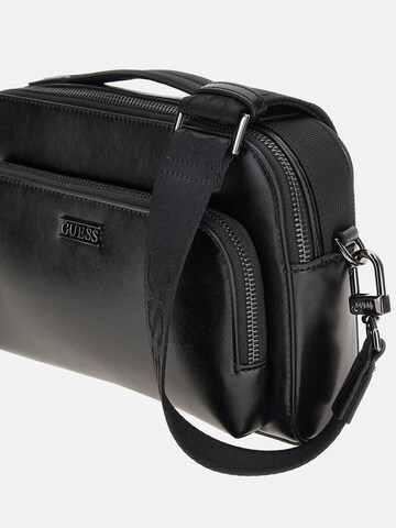 Borsa a tracolla 'BOSTON CAMERA BAG DOUBLE ZIP' di GUESS in nero