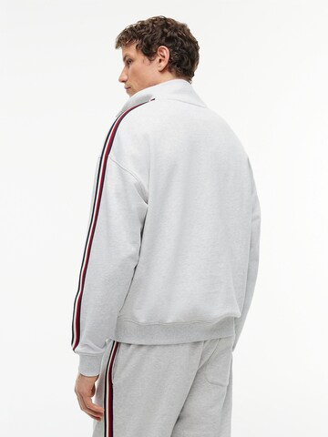 TOMMY HILFIGER Sweatshirt in Grijs