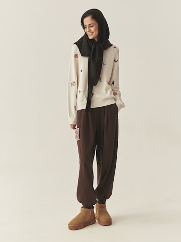 TATUUM Kaulaliina värissä monivärinen