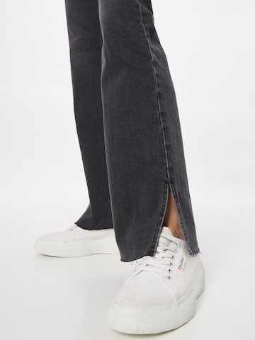 Tally Weijl Flared Jeans i svart