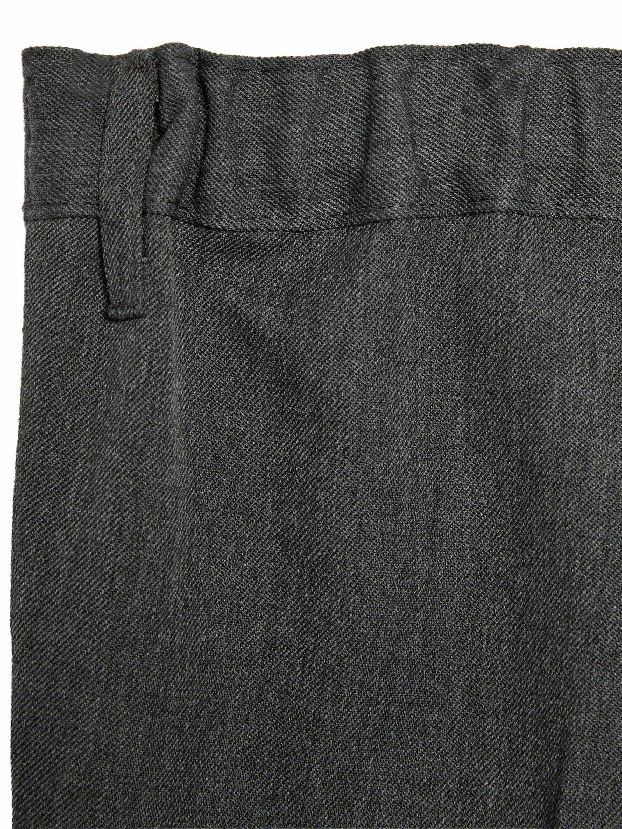 Marks & Spencer Slimfit Schulshorts in Grau: Vorderseite