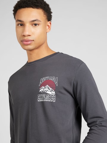 Key Largo Sweatshirt 'NEVADA ADVENTURE' in Grijs