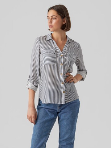 VERO MODA Blouse 'BUMPY' in Blauw: voorkant