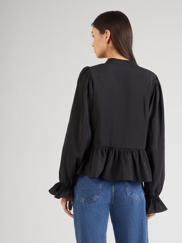 Camicia da donna 'Nessa' di PIECES in nero