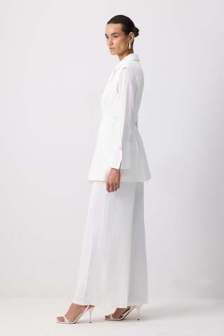 Touche Prive Suit in Beige