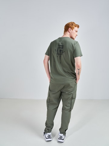 T-Shirt 'Toni' ABOUT YOU x Swalina&Linus en vert