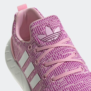 ADIDAS SPORTSWEAR - Sapatilha de desporto 'Swift Run 22' em rosa