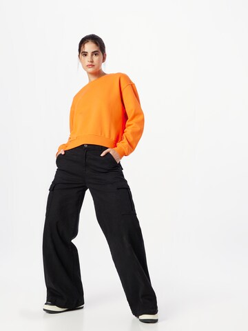 NÜMPH Sweatshirt 'MYRA' i orange