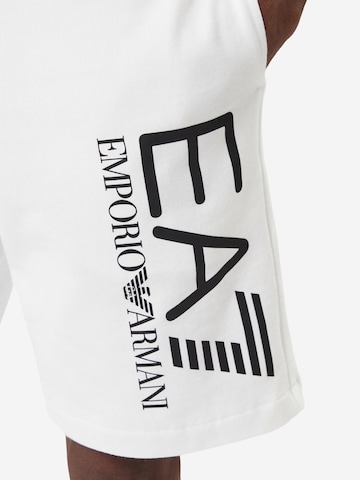 regular Pantaloni sportivi '7M001414 AF22266' di EA7 Emporio Armani in bianco