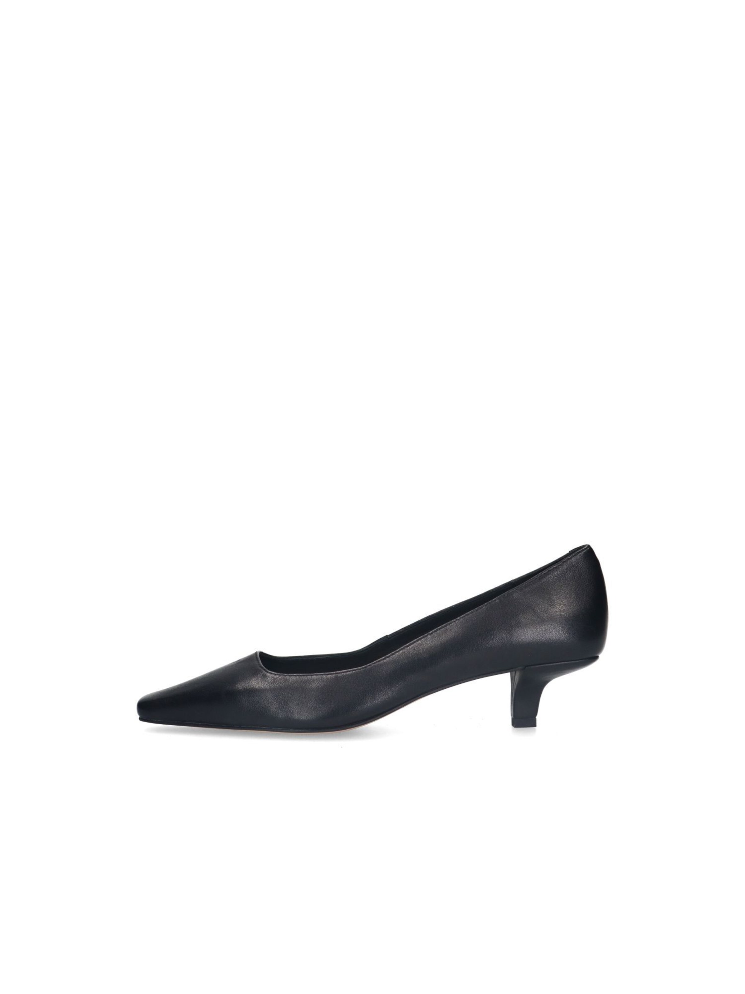 MANFIELD Pumps in Black