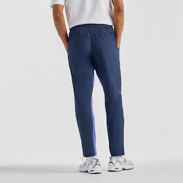 Effilé Pantalon 'Utility' new balance en bleu