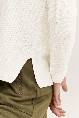 b.young Sweater in White