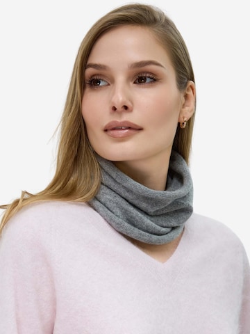 BELLEMERE NEW YORK Scarf 'Multifunctional Cashmere Neck Warmer 3-IN-1' in Grey: front