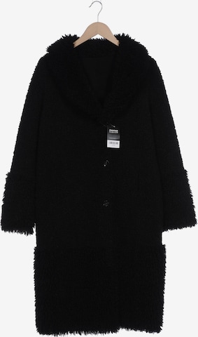 Beaumont Jacket & Coat in XL in Black: front