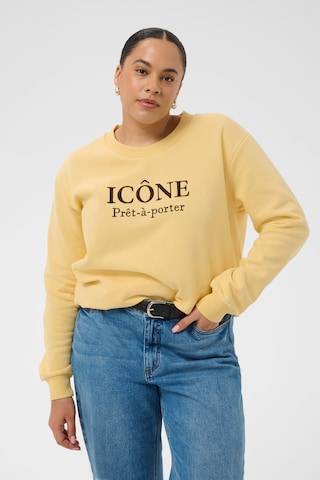 KAFFE CURVE Sweatshirt 'KCroselda' i gul: forside