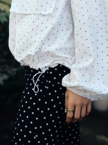 Next Демисезонная куртка в Белый