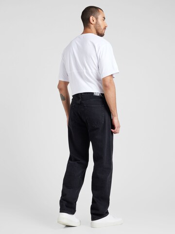 Calvin Klein Jeans Loosefit Jeans in Schwarz