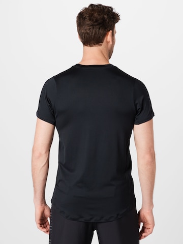 T-Shirt fonctionnel NIKE en noir