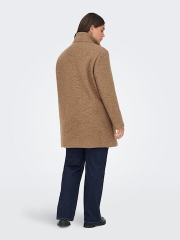 ONLY Carmakoma - Abrigo de invierno 'Carnewsophia' en marrón