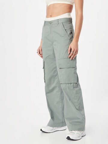 Wide Leg Pantalon cargo Monki en vert : devant