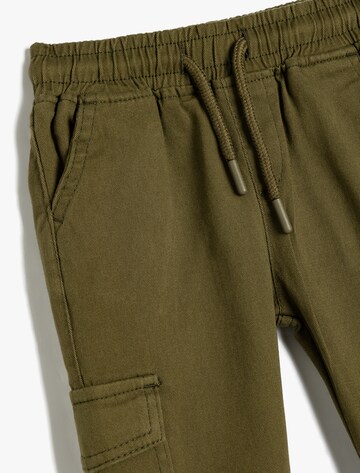 Koton Regular Broek in Groen