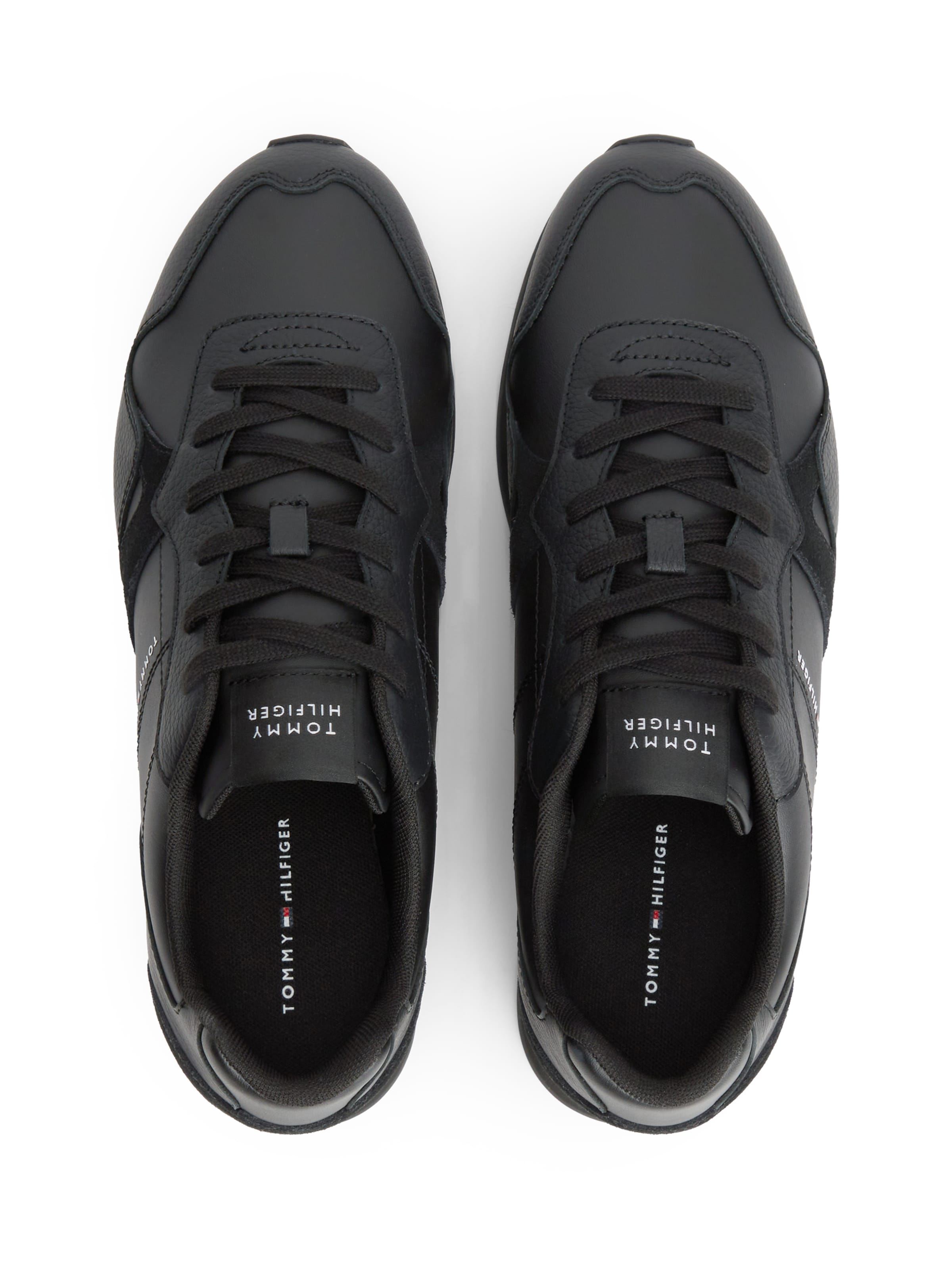 Baskets basses 'Core' TOMMY HILFIGER en noir