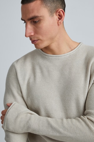 !Solid Pullover in Beige