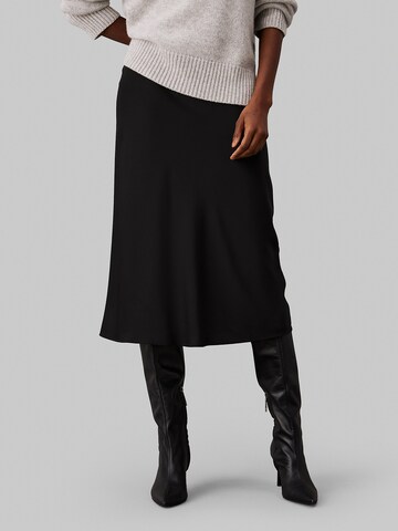Jupe Calvin Klein en noir : devant