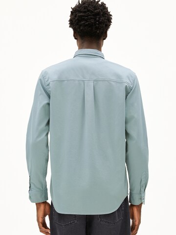 ARMEDANGELS Comfort fit Button Up Shirt 'GIAALO' in Green