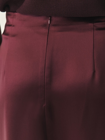 TATUUM Szoknyák - piros