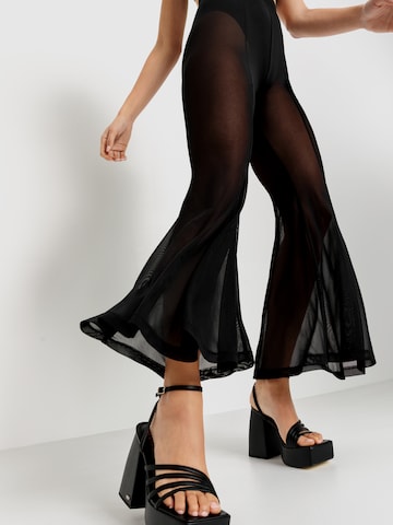 évasé Pantalon LSCN by LASCANA en noir