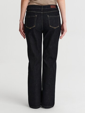 TATUUM Regular Jeans 'Lassino' in Zwart